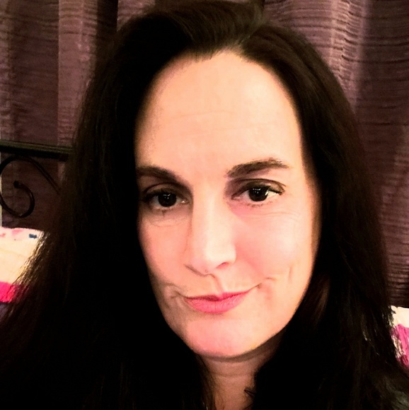 Meet your Posher, Tara - Picture 1 of 1